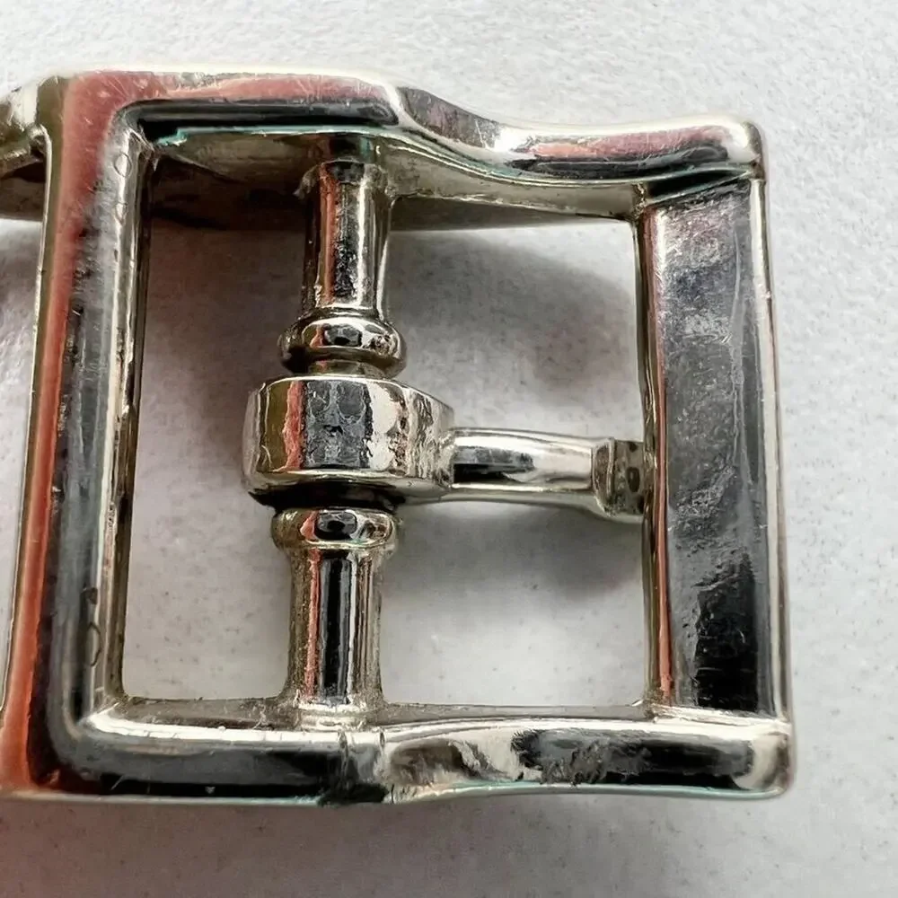 Small Silver Tone Simple Basic Belt Buckle